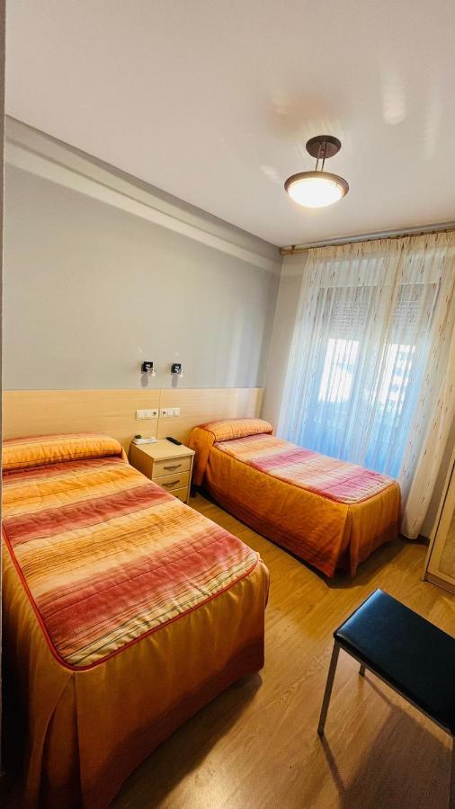 Hostal Hispanico I Salamanca Esterno foto