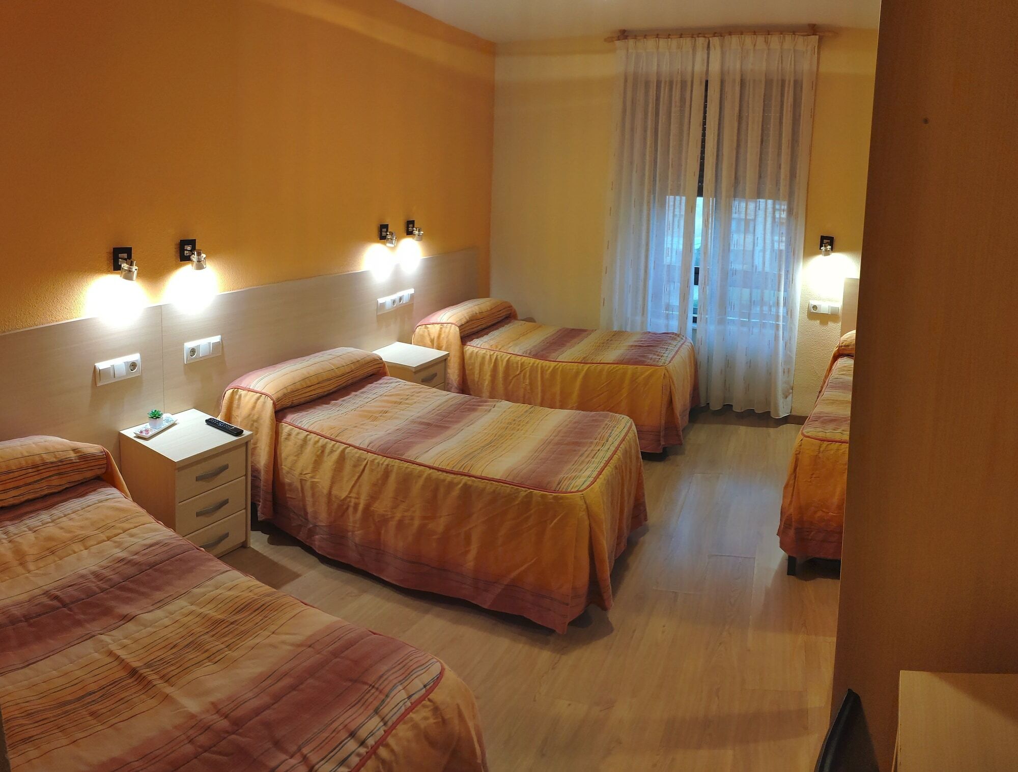 Hostal Hispanico I Salamanca Esterno foto